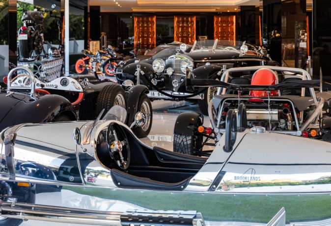 La casa más cara de Estados Unidos incluye, además de batidora y secadora, una colección de coches históricos.