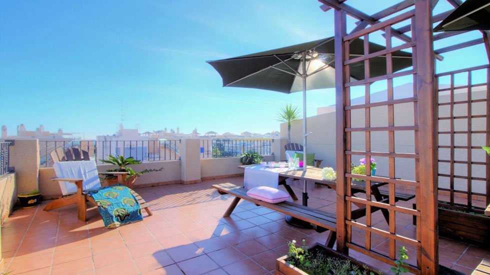 Áticos con vistas al Mediterráneo