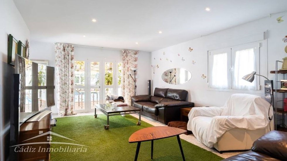 Chalet con piscina cubierta