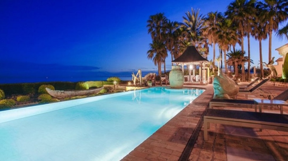 mansion en Marbella con vistas mansion con piscina en Marbella