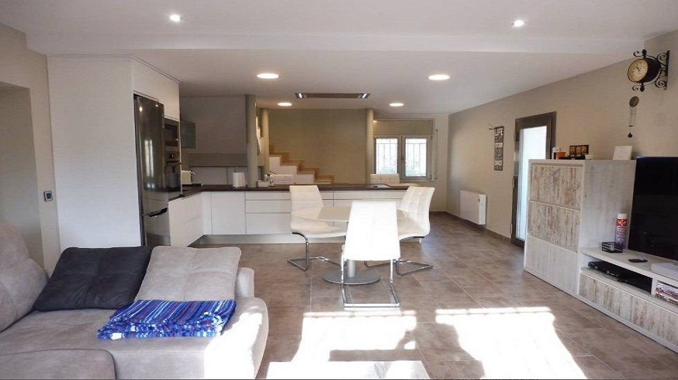 Casas con piscina para todo el año