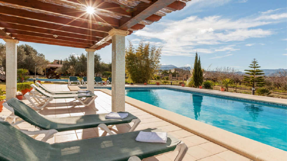 chalet con piscina