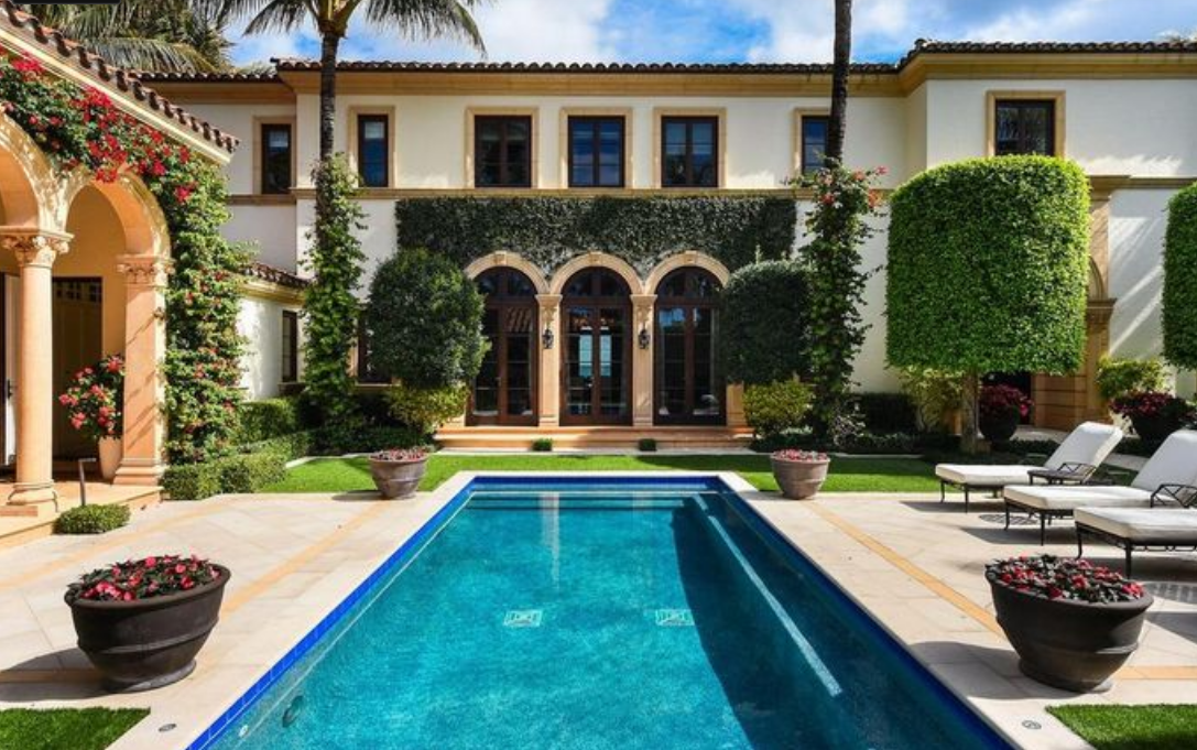 nueva casa de Bon Jovi en Florida piscina