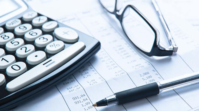 Invertir en bolsa: ¿contratar un buen broker o invertir en fondos de inversión? - Fotocasa Life Invertir-en-bolsa_1