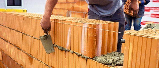 El consumo de cemento se dispara un 12,3% en marzo y encadena siete meses al alza