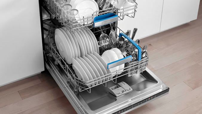 Trucos para ahorrar agua en tu hogar - Fotocasa Life Ahorrar agua con el lavavajillas