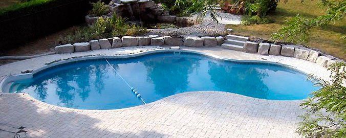 Cómo escoger entre tipos de piscina según los materiales y mantenimiento