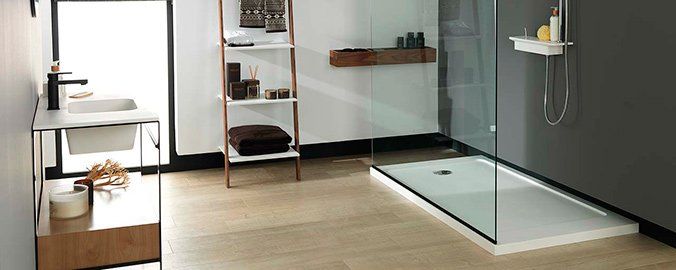 Cambiar una bañera por un plato de ducha