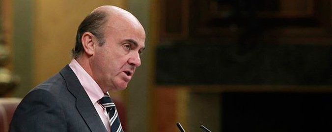 Guindos dice que la moratoria a los desahucios se prorrogará en mayo