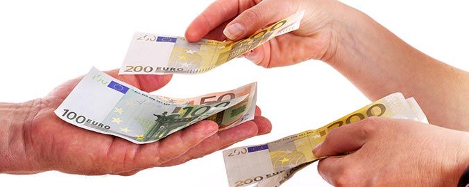 Los préstamos a familias y empresas en la eurozona cumplen 33 meses en negativo