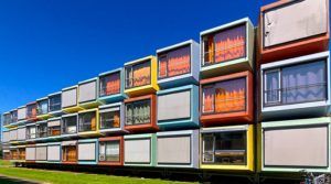 Casas contenedor apiladas