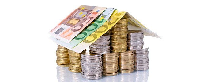 Los españoles necesitan 5,5 años de salario íntegro para comprarse un piso