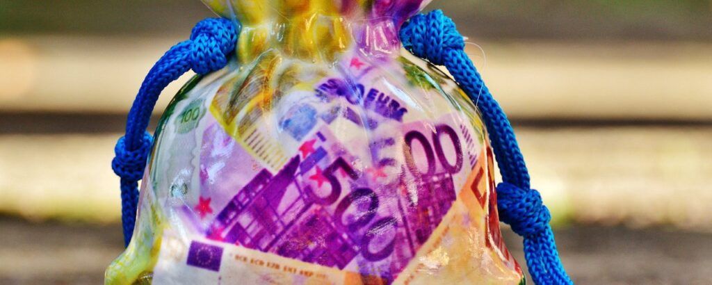 Baja la tasa de ahorro en los hogares