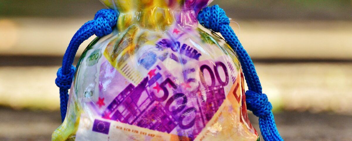 Baja la tasa de ahorro en los hogares