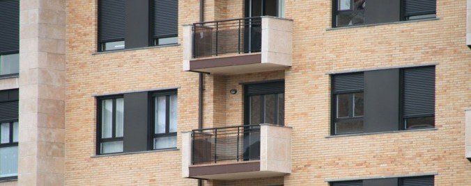 La compraventa de vivienda sube en octubre, pero menos…