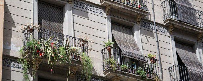 Airbnb y HomeAway, multados por anunciar pisos turísticos ilegales