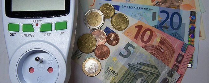 Podemos exige derogar el decreto de autoconsumo