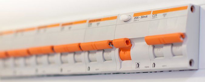 Los consumidores de electricidad en el mercado libre superan a los de precio regulado