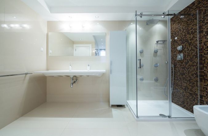 Reforma eléctrica en tu vivienda. Cómo afrontarla - Fotocasa Life Baño, aseo, ducha