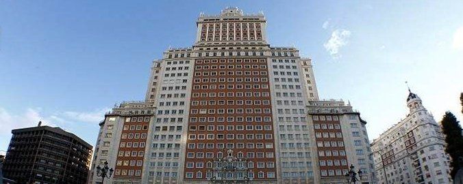 El Edificio España… ¿en venta?