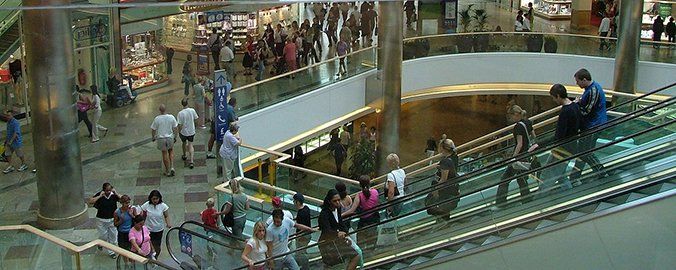 La confianza del consumidor vuelve a bajar en febrero