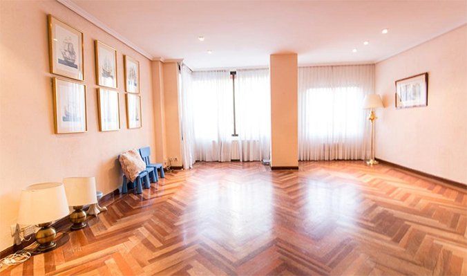 ¿Qué pisos han bajado más de precio en Barcelona y Madrid? - Fotocasa Life Piso_venta_Madrid