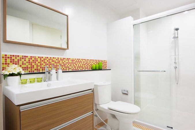 Ventajas de cambiar la bañera por un plato de ducha - Fotocasa Life Reforma_baño_plato_ducha