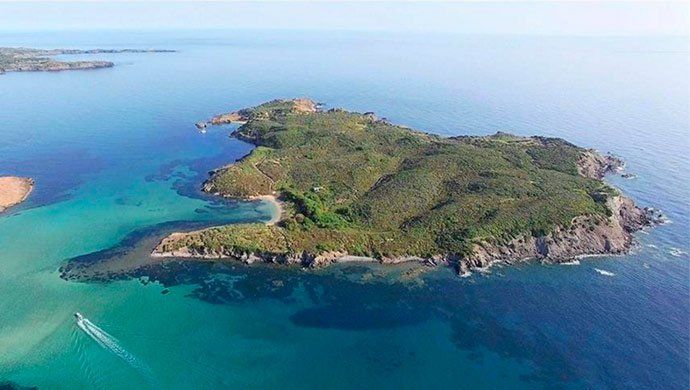 Islas en venta en España: ¿vivirías en esta isla desierta de Menorca?