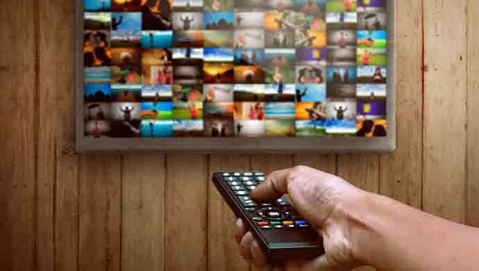 Contratar televisión: ¿Mejor con internet o por separado?