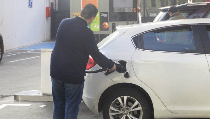 El IPC interanual baja siete décimas en mayo, hasta el 1,9%, por la gasolina y los paquetes turísticos