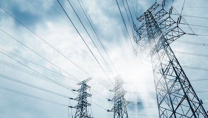 El precio del mercado eléctrico marcó en 2017 su nivel más alto desde 2008