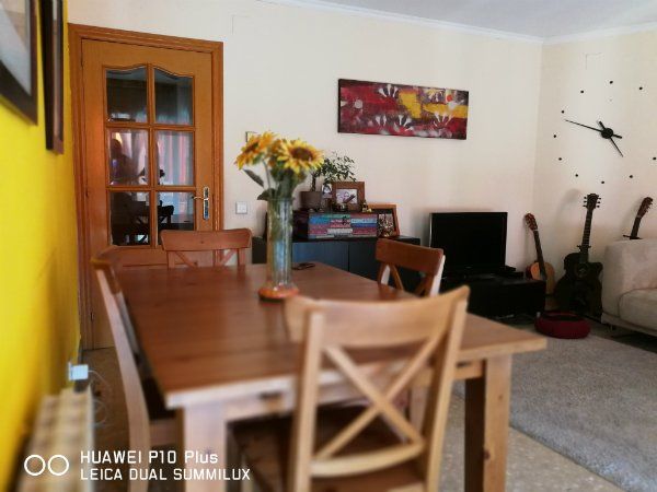 Fotografía inmobiliaria: reglas básicas para vender más (2ª parte) - Fotocasa Life - fotos, huawei, móvil - Vender piso - En la primera parte de este artículo explicamos la gran mayoría de las opciones y alternativas que ofrecen las cámaras de los smartphones de última generación en cuanto a fotografía inmobiliaria. En esta segunda parte profundizamos con algunos consejos prácticos para aplicar a la hora de fotografiar inmuebles en concreto, sin olvidar que si lo que se quiere es obtener resultados de calidad profesional, es recomendable contratar los servicios de un experto.