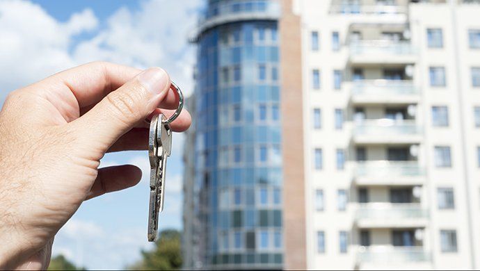 La compraventa de viviendas modera su avance al 16% en agosto y suma cuatro meses de alzas