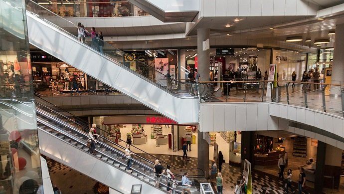 La confianza del consumidor sube 2,5 puntos en julio y se sitúa en máximos históricos