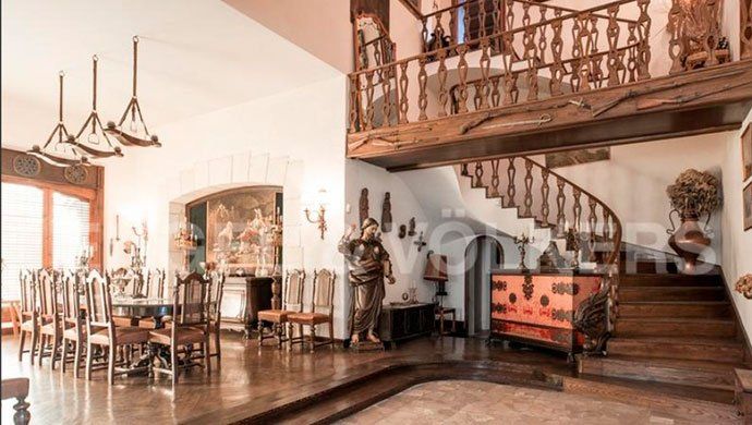 10 fincas rústicas para un Halloween ¡de lujo!