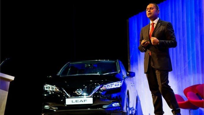 El coche eléctrico podría pagar la factura de la luz, según Nissan