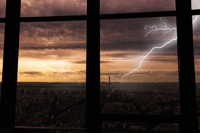 Cómo preparar tu casa para el frío y las tormentas - Fotocasa Life tormentas eléctricas