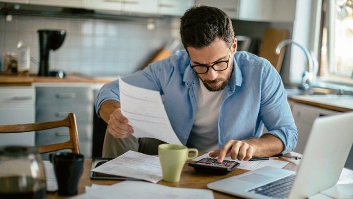 El 44% de los españoles reconoce falta de conocimientos financieros para gestionar su propia economía