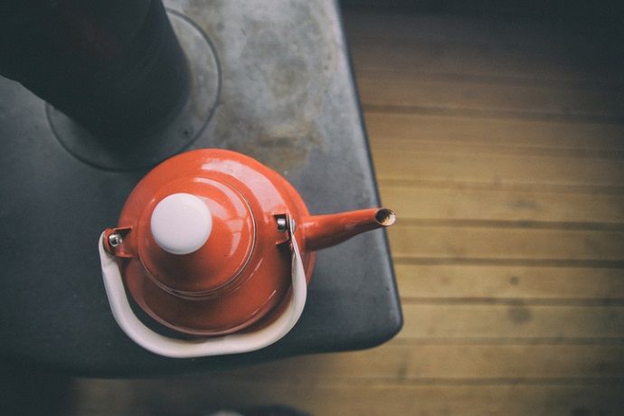 Consejos de la abuela que te ayudarán a ahorrar en calefacción - Fotocasa Life Consejos de la abuela que te ayudarán a ahorrar en calefacción - Fotocasa Life - Calefacción, Frío, Invierno, Sistemas de calefacción - Energía - Estos trucos y consejos son sencillos y te resultarán de gran ayuda para ahorrar al máximo en calefacción durante el invierno.