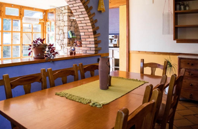 8 viviendas para disfrutar de la nieve - Fotocasa Life - Casas de montaña, Comprar primera vivienda, Viviendas - Compraventa - ¿Eres un amante de la nieve? ¿Te pasarías la vida contemplando la naturaleza? Pues aquí tienes 8 viviendas para disfrutar de la nieve a tutiplén.