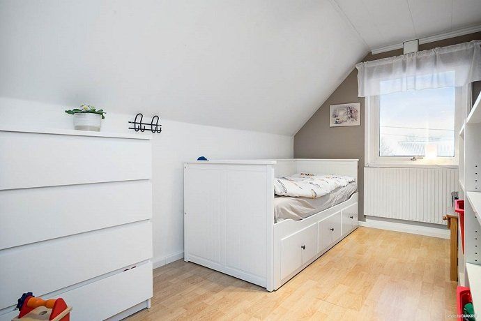 Una casa nórdica preciosa y tranquila para amantes de la nieve - Fotocasa Life - Casas bonitas, Casas curiosas - Curiosidades - Si quieres perderte lejos, muy lejos de aquí, hemos encontrado una casa nórdica que te encantará. Está en Suecia y tiene mucho encanto.