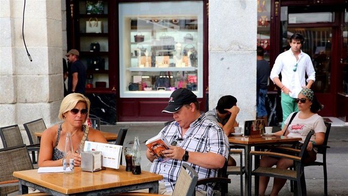 Madrid fijará cupos de licencias para pisos turísticos alquilados según la capacidad de los barrios