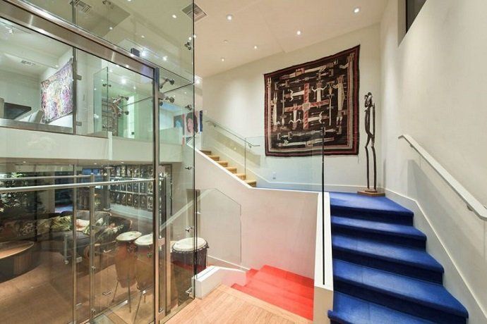 Jane Fonda vende su mansión de Beverly Hills - Fotocasa Life Jane Fonda vende su mansión de Beverly Hills - Fotocasa Life - Casas de famosos, famosos - Curiosidades - La actriz Jane Fonda quiere vender su mansión de Beverly Hills. Esta casa de lujo cuesta más de 8 millones de dólares. Te la mostramos en fotos por dentro.