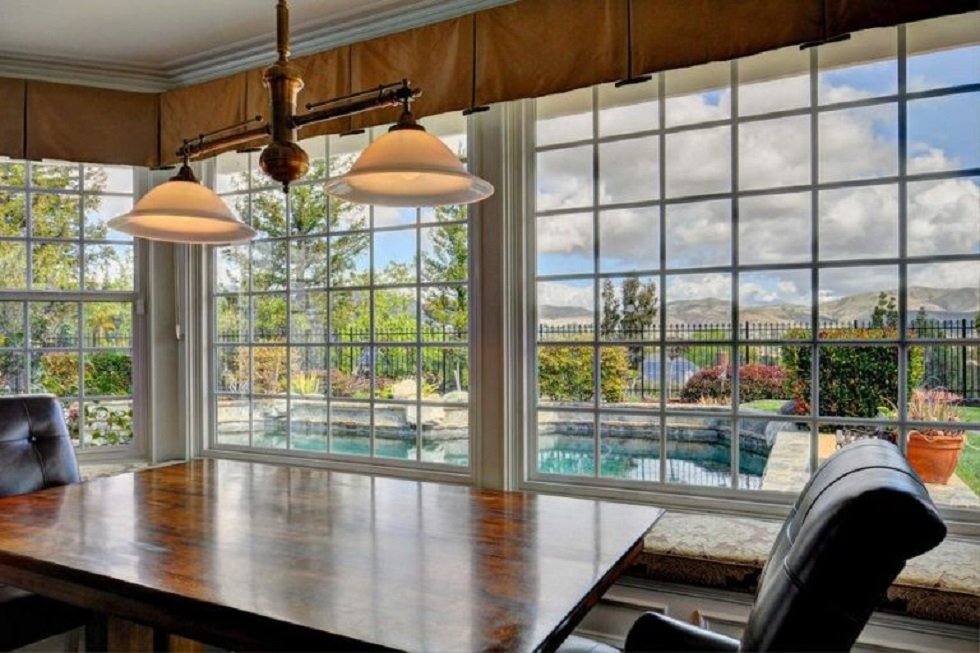 Esta es la casa que vende Guillermo del Toro en Agoura Hills - Fotocasa Life - Casas de famosos, famosos - Curiosidades - Es una mansión de ensueño. La casa que vende Guillermo del Toro en Agoura Hills (California). Y que ahora puedes ver por dentro.