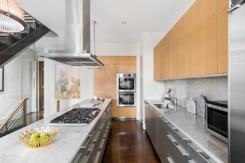 Mike Myers de Austin Powers vende su ático en Nueva York - Fotocasa Life - Casas de famosos, famosos - Curiosidades - Mike Myers de Austin Powers vende su ático en Nueva York. La estrella de la comedia quiere desprenderse de su dúplex en el Soho.