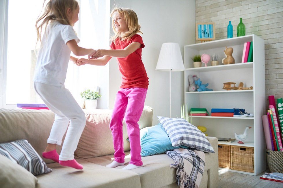 Lo que puedes mejorar en cada estancia en una hora - Fotocasa Life - Cambiar decoración casa, Complementos decorativos, decoración, Decoración de cocinas, Decoración de salones, Planificación reforma - Decoración - No necesitarás mucho tiempo y tu casa brillará como nunca. Esto es todo lo que puedes mejorar en tu casa en tan solo una hora.