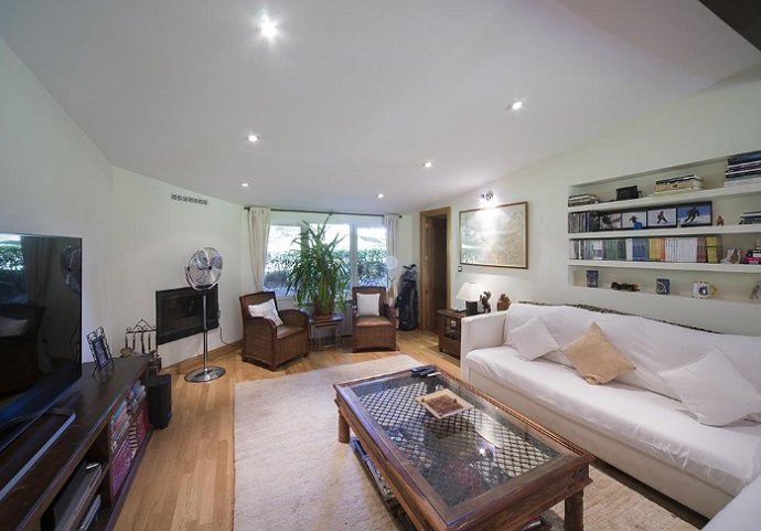 Viviendas curiosas: una cabaña en plena naturaleza - Fotocasa Life - Casas curiosas, naturaleza - Curiosidades - Llueva, nieve o haga un sol estupendo, vivir en plena naturaleza siempre es maravilloso. Esta cabaña al norte te dejará sin palabras.