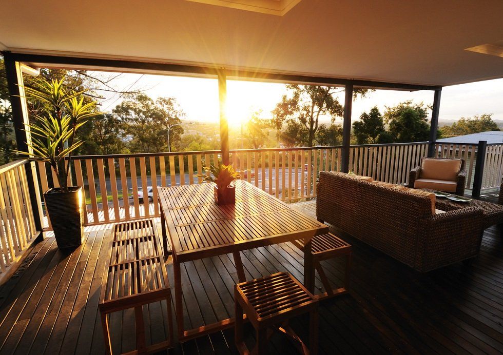 Cómo poner tu terraza al día - Fotocasa Life - áticos con terraza, Decoración de terrazas, decoración terraza, Terraza, terraza de verano, terraza decoración - Decoración - Llega el verano y hay que ponerse manos a la obra para poner al día la terraza. Habitissimo te da las claves para llegar a tiempo.