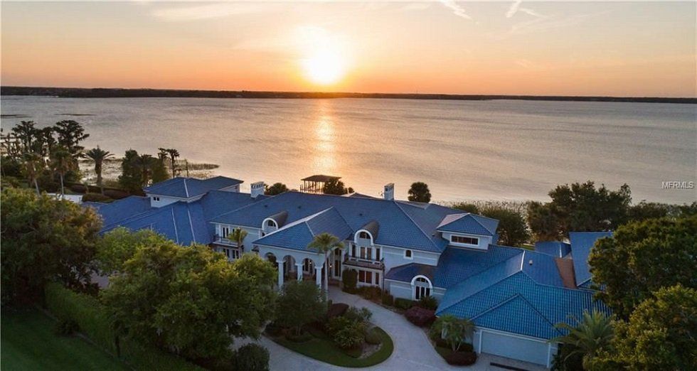 La impresionante casa que vende Shaquille O’Neal en Florida - Fotocasa Life - Casas de famosos, famosos - Curiosidades - Shaquille O’Neal vende su casa de Florida por 23 millones de euros. Se trata de un hogar impresionante con vistas a un lago.