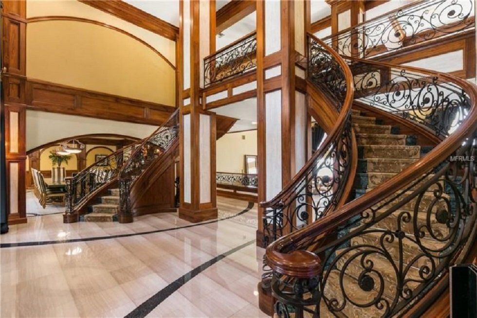 La impresionante casa que vende Shaquille O’Neal en Florida - Fotocasa Life - Casas de famosos, famosos - Curiosidades - Shaquille O’Neal vende su casa de Florida por 23 millones de euros. Se trata de un hogar impresionante con vistas a un lago.